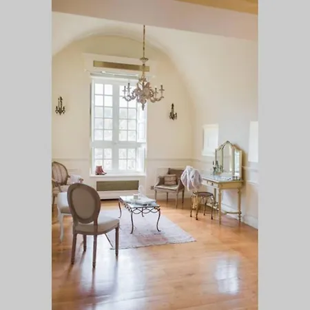 Holiday home Chateau La Carriere