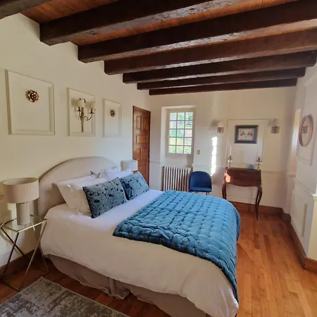 Holiday home Chateau La Carriere